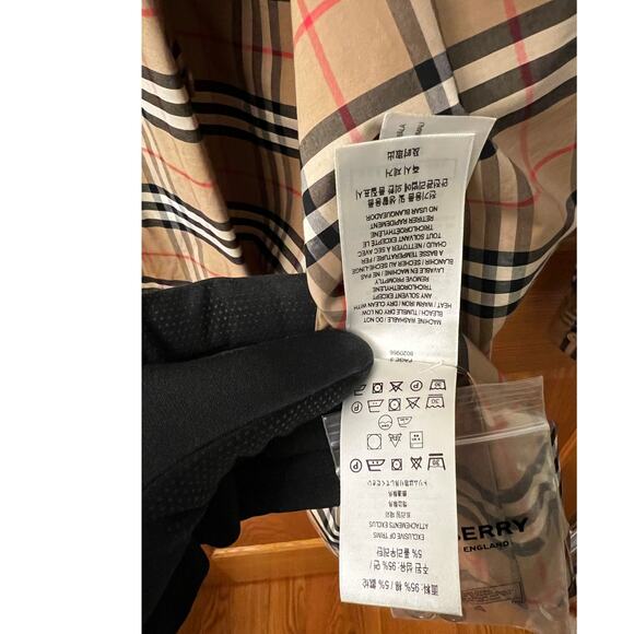 Burberry Small Check Shirt - Picture 8 of 9